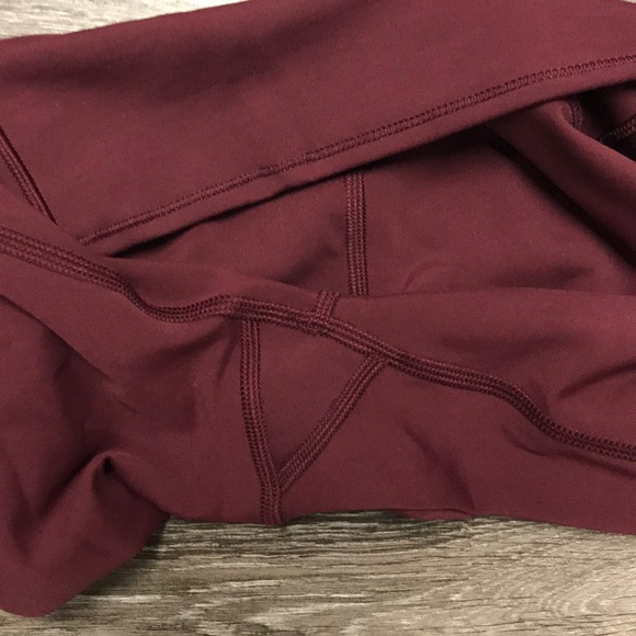 Lululemon in movement - Picture 3 of 5